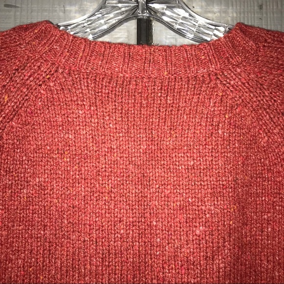 Old Navy sweater, rust colored tweed, 60% lambs’ wool - Picture 5 of 7